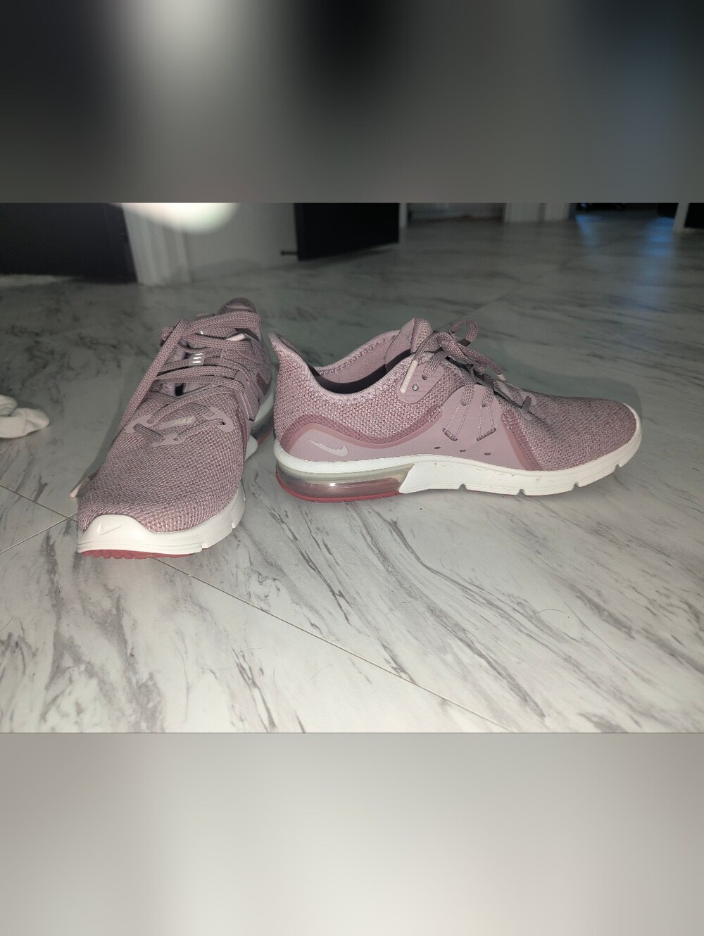 Nike Air Max Women’s Knit Sneakers - Mauve Pink